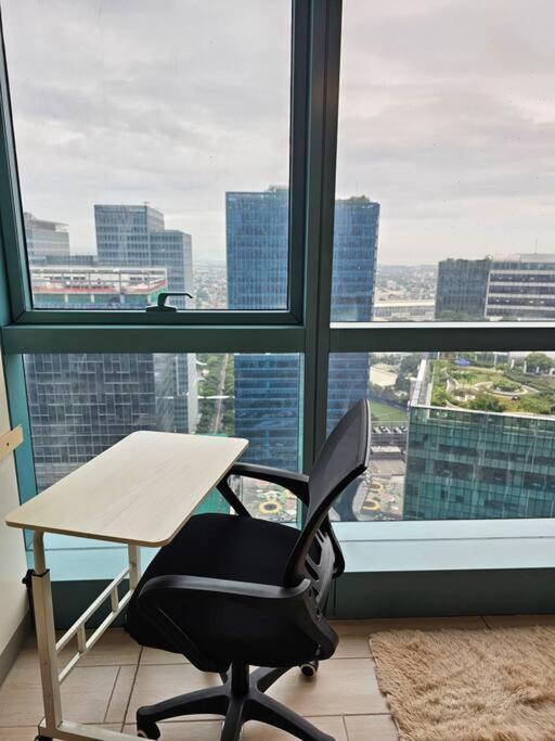 One Uptown Bgc Modern & Spacious, Great Location, 200Mbps & Washer Daire Manila Dış mekan fotoğraf